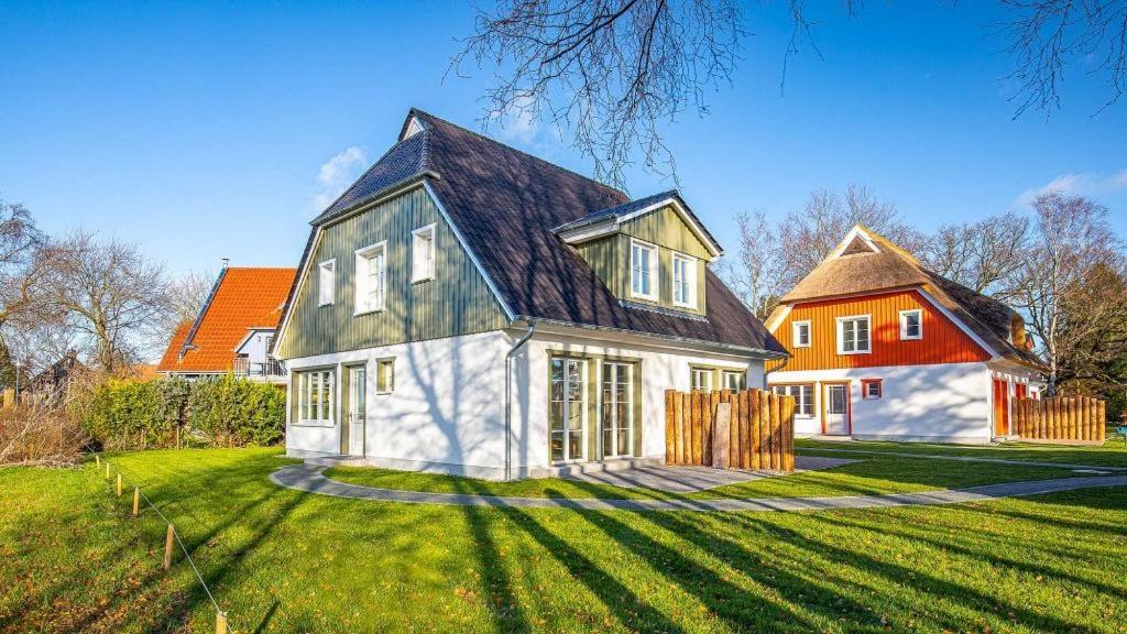 Traumgarten Haus Kleine Auszeit Prerow Exterior foto